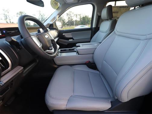 2025 Ford Expedition Max Active 4x2