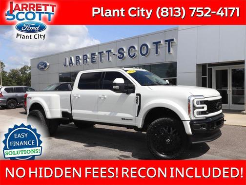 White Metallic 2023 Ford F-450 Lariat