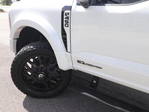 White Metallic 2023 Ford F-450 Lariat