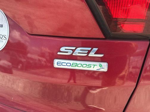Ruby Red Metallic Tinted Clearcoat 2019 Ford Escape SEL
