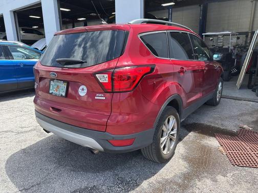 Ruby Red Metallic Tinted Clearcoat 2019 Ford Escape SEL