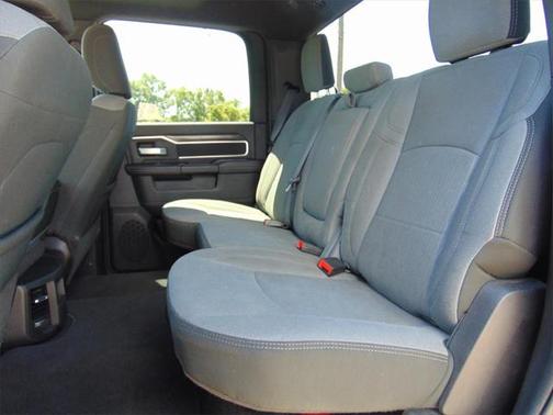 2024 RAM 3500 Big Horn Crew Cab 4x4 8' Box