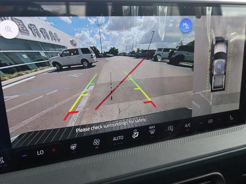 Space White Metallic 2026 Ford Maverick Lobo