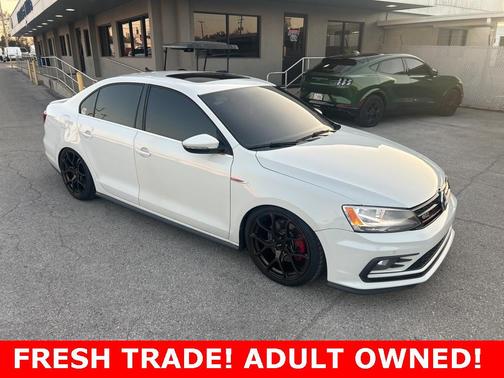 Pure White 2016 Volkswagen Jetta 2.0T GLI SE Sedan