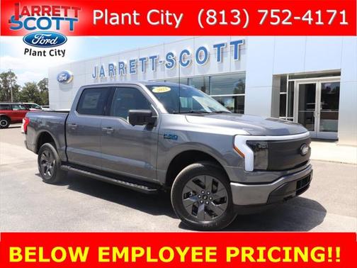 2025 Ford F-150 Lightning Flash