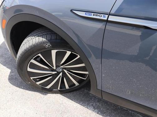 2023 Volkswagen ID.4 AWD Pro S Plus