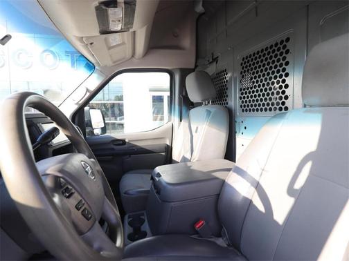 2020 Nissan NV Cargo NV2500 HD SV V8