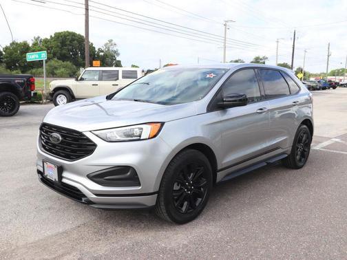 2023 Ford Edge SE