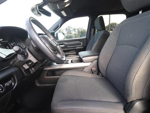 2019 RAM 2500 Big Horn Crew Cab 4x4 6'4' Box