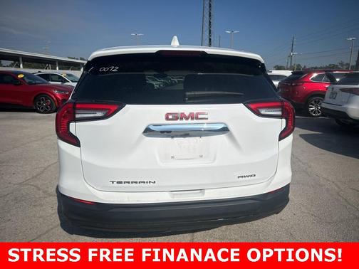 2024 GMC Terrain SLE