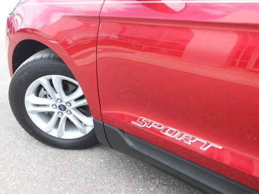 Rapid Red Metallic Tinted Clearcoat 2020 Ford Edge SEL