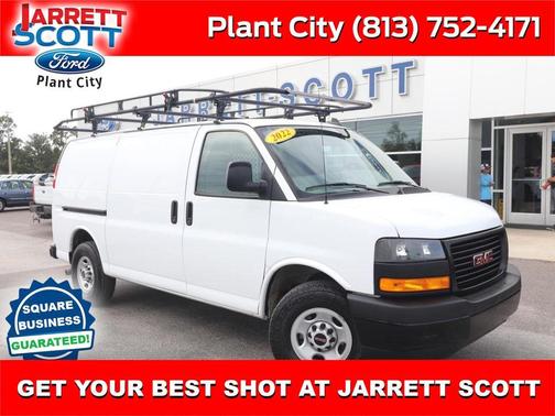 Summit White 2022 Chevrolet Express 2500 RWD 2500 Regular Wheelbase WT