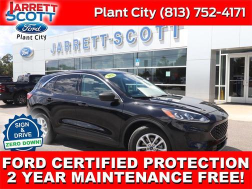 Agate Black Metallic 2022 Ford Escape SE