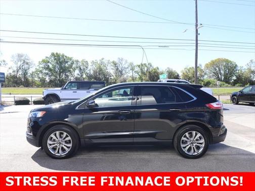 2023 Ford Edge Titanium