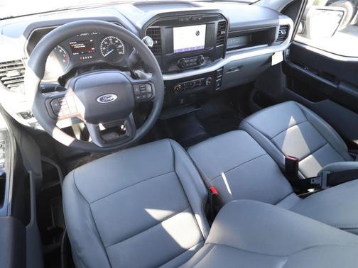 Oxford White 2023 Ford F-150 XL