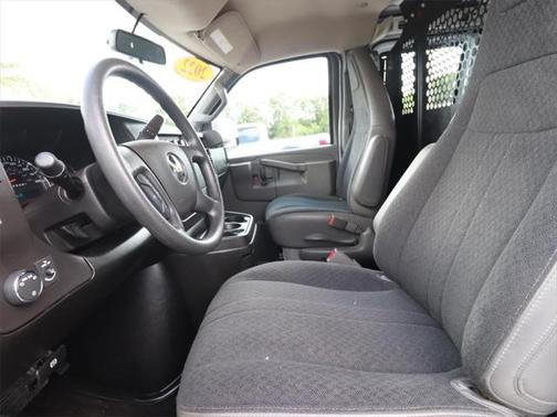 2022 Chevrolet Express 2500 RWD 2500 Regular Wheelbase WT