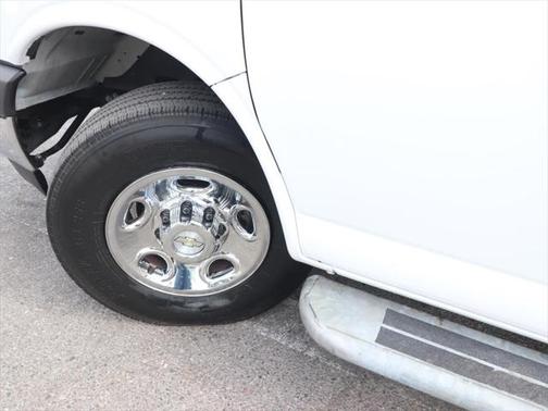 2022 Chevrolet Express 2500 RWD 2500 Regular Wheelbase WT