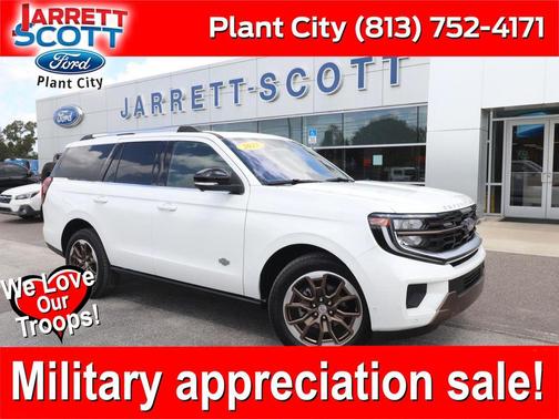Star White Metallic Tri-Coat 2025 Ford Expedition King Ranch