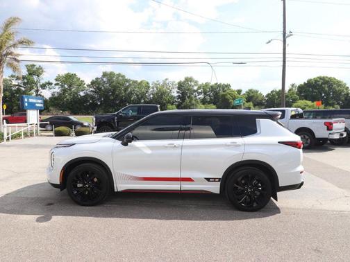 White Diamond/Black Roof 2024 Mitsubishi Outlander SE Ralliart S-AWC