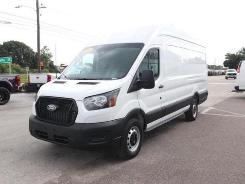 Oxford White 2026 Ford Transit-250 Base