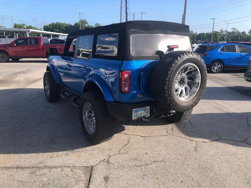 Velocity Blue Metallic 2021 Ford Bronco Outer Banks