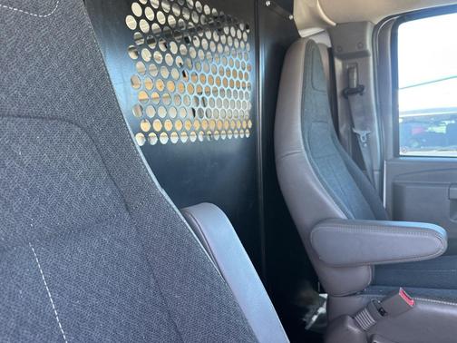 2024 GMC Savana 2500 Work Van