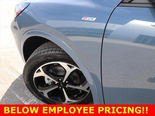 2025 Ford Escape ST-Line Elite