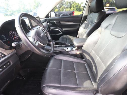 Glacial White Pearl 2022 Kia Telluride EX