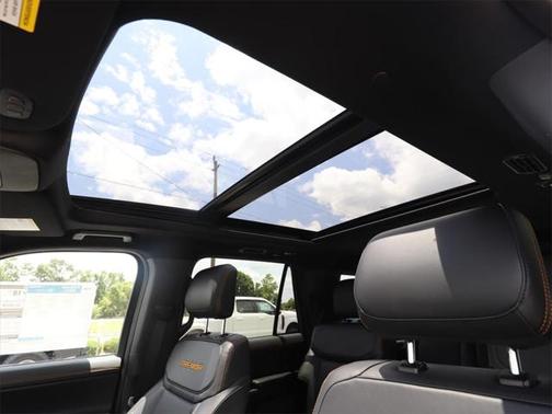 2025 Ford Expedition Tremor