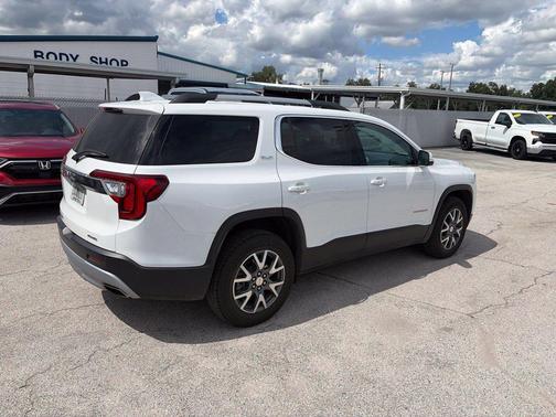 Summit White 2023 GMC Acadia AWD SLT