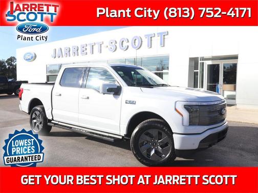 2025 Ford F-150 Lightning LARIAT