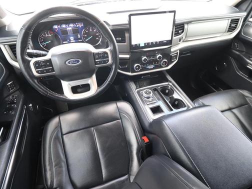 Dark Matter Metallic 2022 Ford Expedition XLT