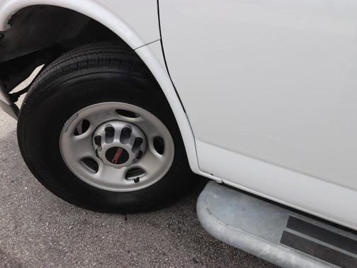 2024 GMC Savana 2500 Work Van