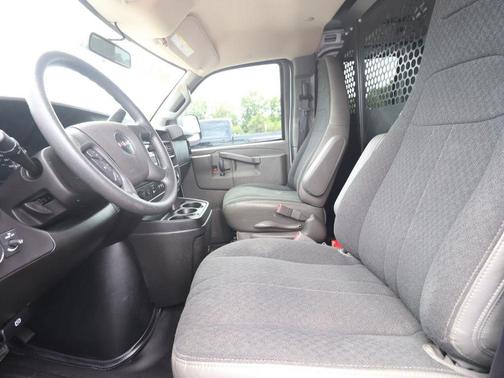 2024 GMC Savana 2500 Work Van