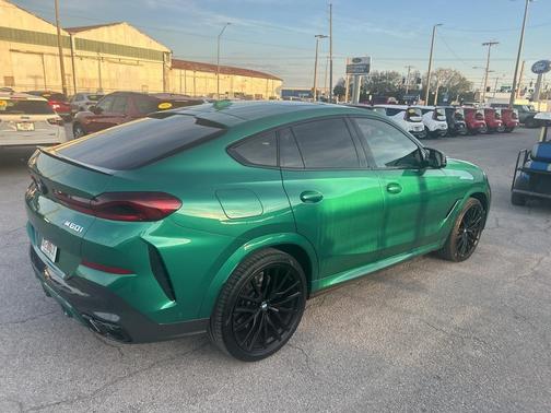 2025 BMW X6 M60i