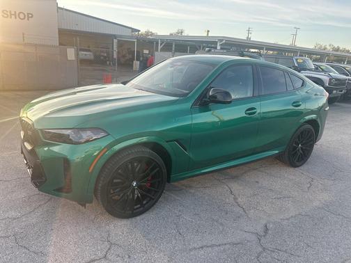 2025 BMW X6 M60i