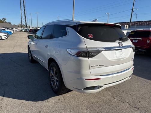 2024 Buick Enclave Avenir FWD