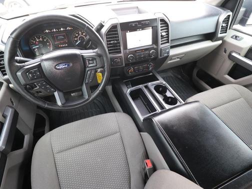 Oxford White 2019 Ford F-150 XLT