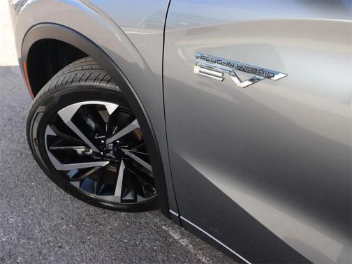 2023 Mitsubishi Outlander PHEV SEL