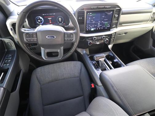 2023 Ford F-150 Lightning XLT