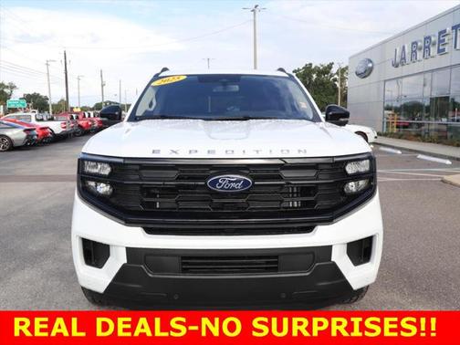 2025 Ford Expedition Max Active 4x2
