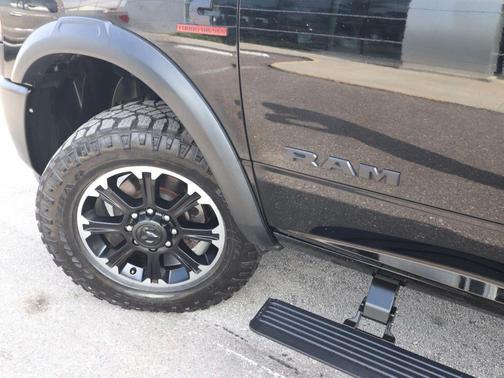 Diamond Black Crystal Pearlcoat 2024 RAM 2500 Power Wagon