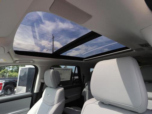 Stone Blue Metallic 2026 Ford Expedition Platinum