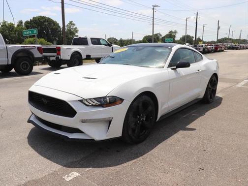 2022 Ford Mustang EcoBoost