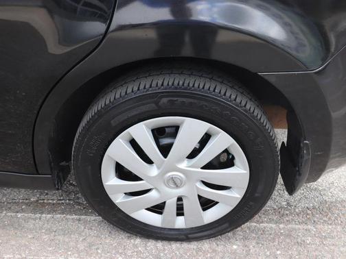 Super Black Metallic 2012 Nissan Versa 1.8 S