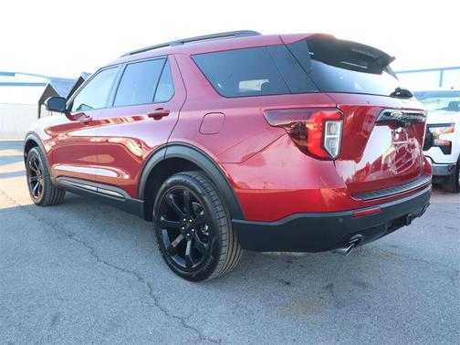 2022 Ford Explorer ST-Line
