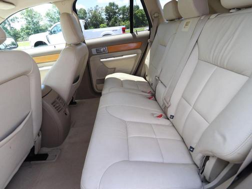 White Chocolate Tri-Coat 2007 Lincoln MKX Base
