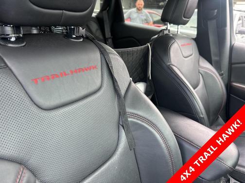 2021 Jeep Cherokee Trailhawk