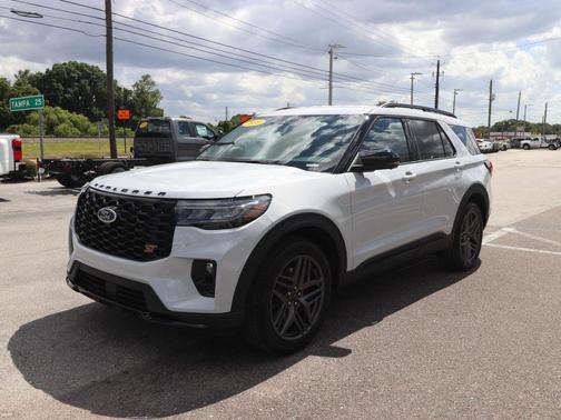 Space White Metallic 2026 Ford Explorer ST