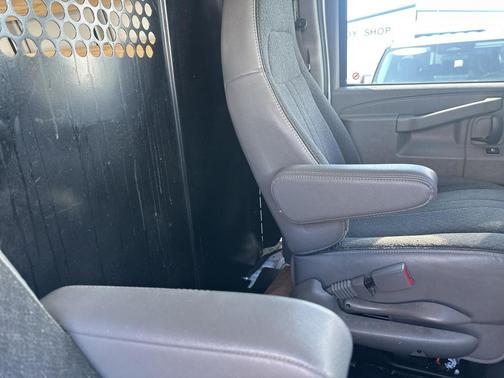 2024 GMC Savana 2500 Work Van